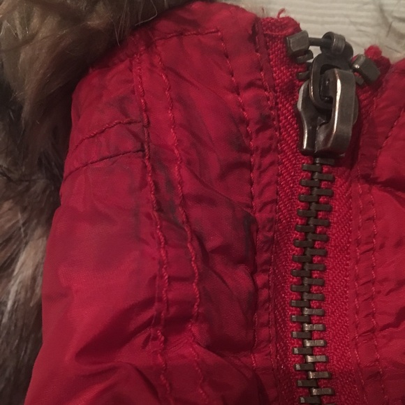 2/$25 F21 Streetwear Red Hooded Faux Fur Puffer Vest - Picture 3 of 7